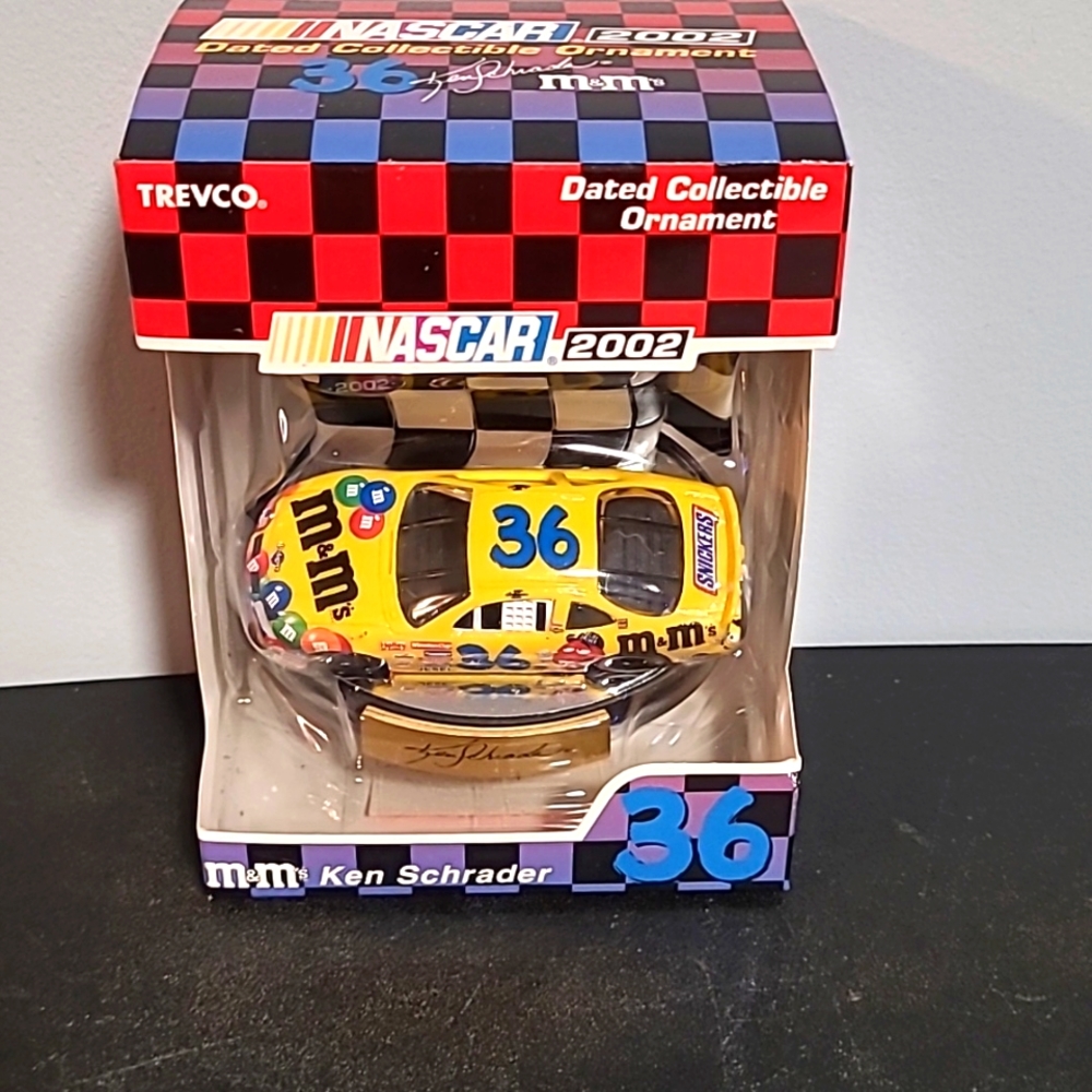 2002 Ken Schrad Nascar #36 M&M's Race Car Ornament, New
